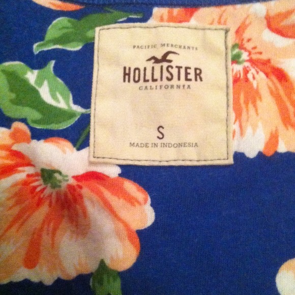 Hollister Cascading Ruffle Racer Back Tank Small - Picture 3 of 3