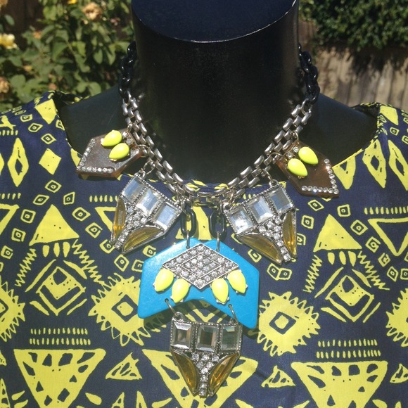 Tribal Print L/S Top - Picture 2 of 4