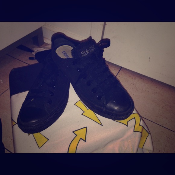 Black Converse 👟