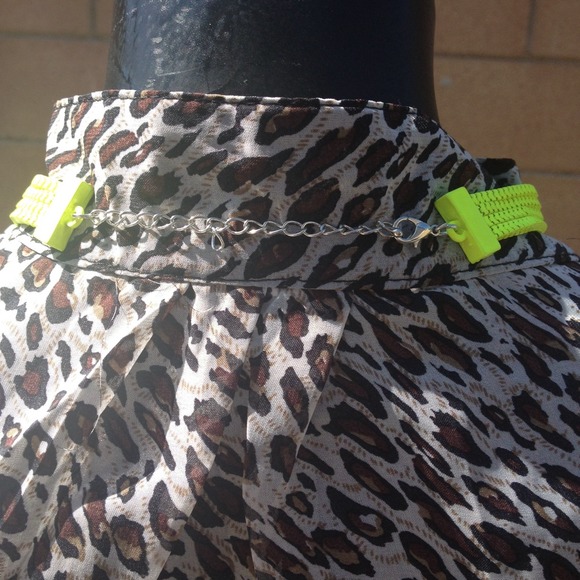 Sheer leopard blouse - Picture 5 of 5