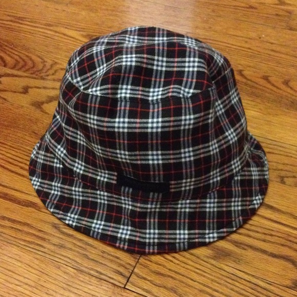 Authentic Reversible Burberry hat