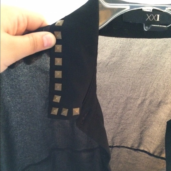 ♡BLACK SHEER TOP♡ - Picture 2 of 2