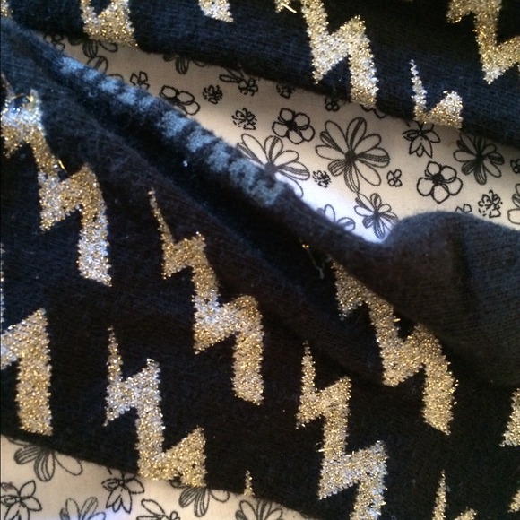 ♡RAD LIGHTNING SOCKS♡ - Picture 2 of 2