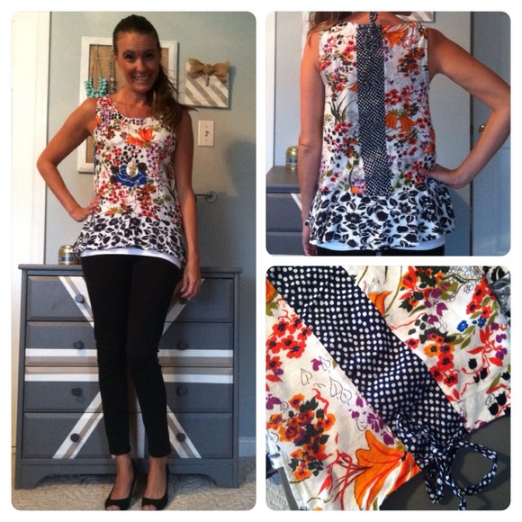 🚫Sold in Bundle🚫Anthro Floral Top by Postmark