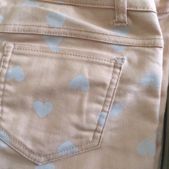 😎👀 2 ways to wear and style jeans👀😎SOLD - Picture 3 of 4