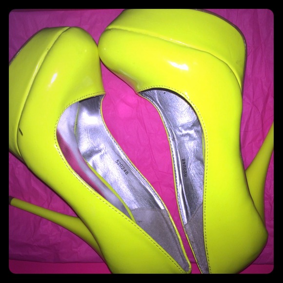 Neon Yellow Pumps