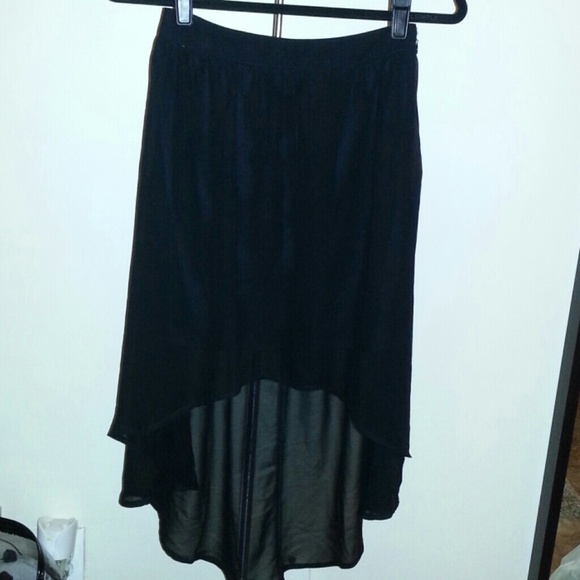 black high low skirt