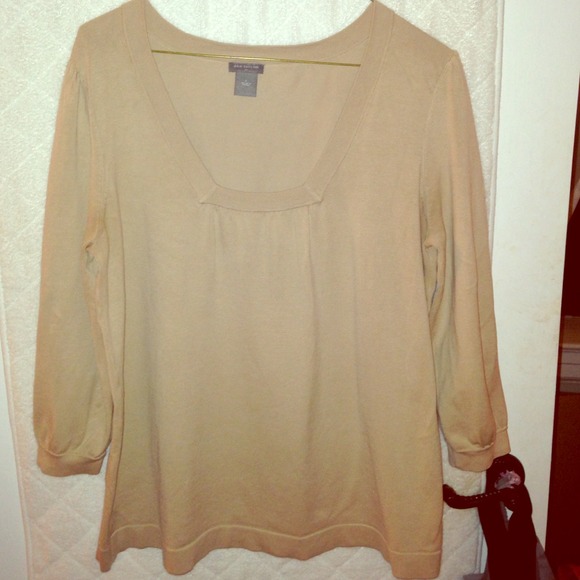 SOLD in bundle: Tan Ann Taylor sweater
