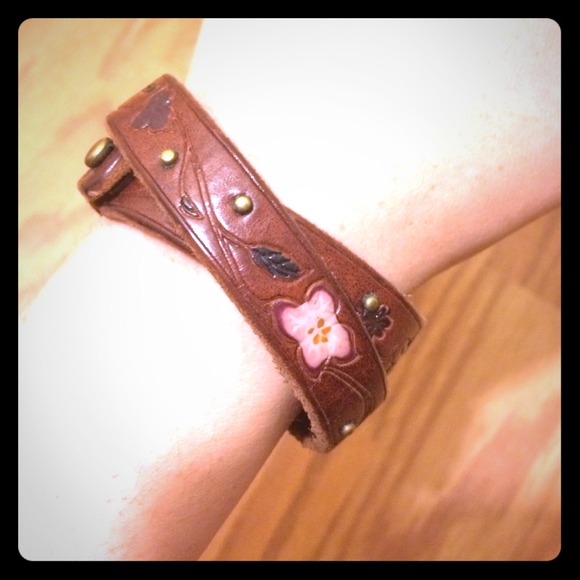 $15 TODAY! Lucky Brand leather bracelet!
