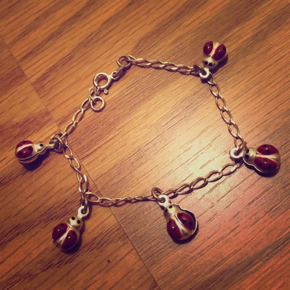 Precious little ladybug bracelet :) - Picture 1 of 3