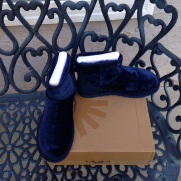 Ugg minis
