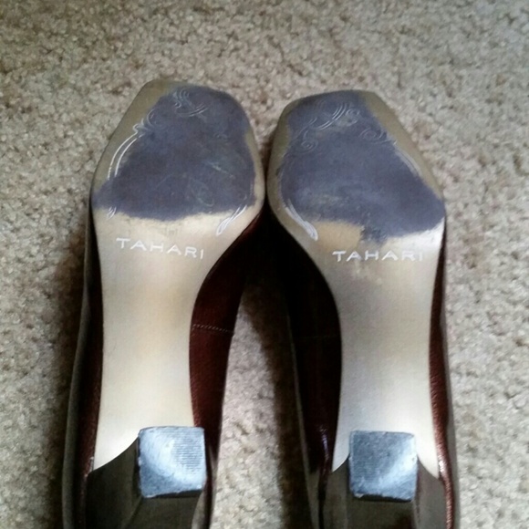 Tahari classic shoes - Picture 3 of 4
