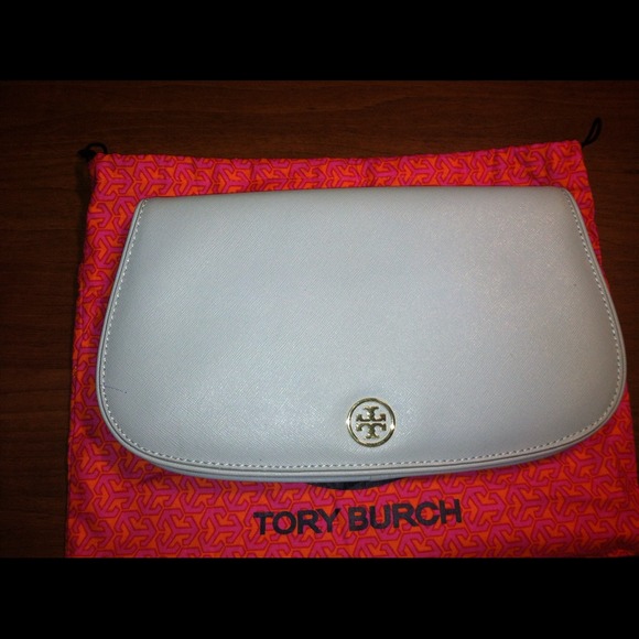 Tory Burch Robinson Logo Clutch