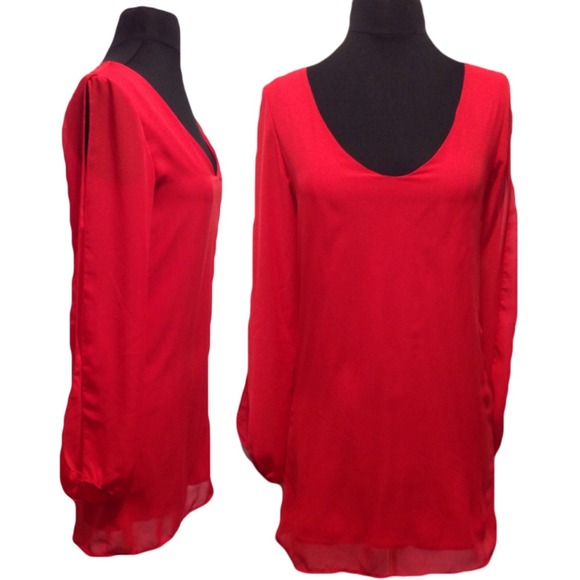 Boutique Dresses & Skirts - ❌BUNDLED❌Red Aline open sleeve chiffon dress