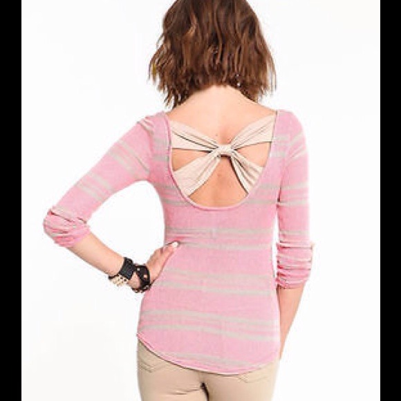 SOLD🚫LoveCulture Ribbon-back Pink Top - Picture 2 of 4