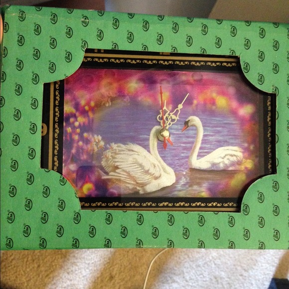 Swan clock