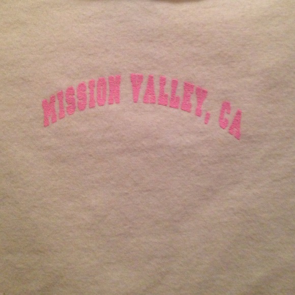 White Hooters Tank Top With Pink Owl and Logo - Picture 4 of 5