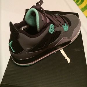 Retro(GS)Jordan size 4.5Y