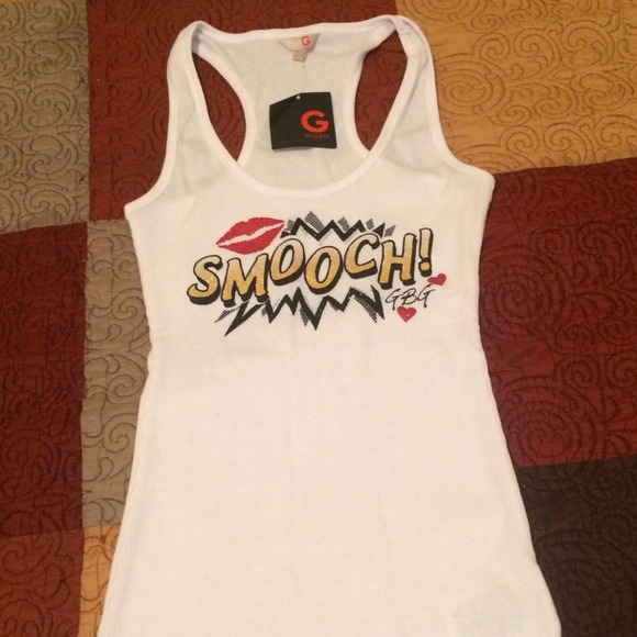 NWTS***Guess “SMOOCH💋” Tank Top Size SMALL - Picture 2 of 3