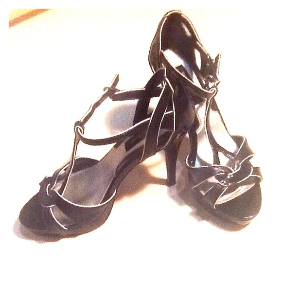 White House Black Market Formal Heels