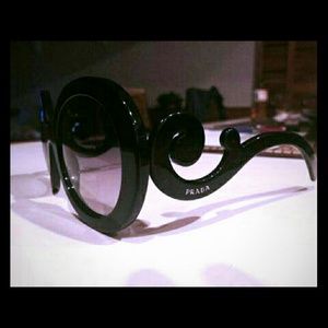New never worn Prada Baroque sunglasses