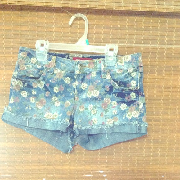 Floral jean shorts
