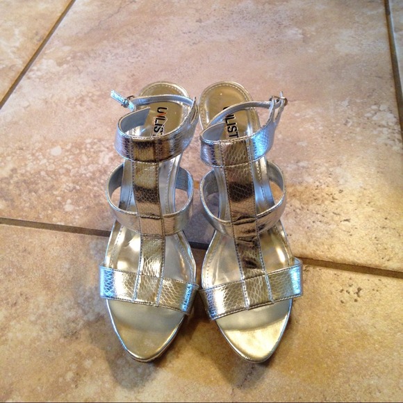 Unlisted Brand Silver Ankle Staps in size 9