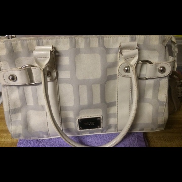 Off white purse