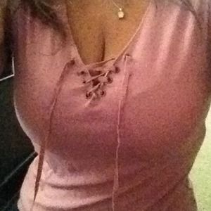 Cute t shirt , great with jeans .