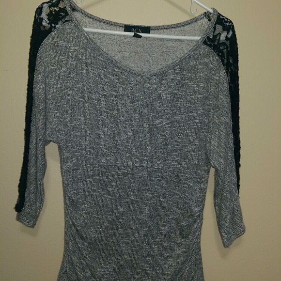 🎉SOLD🎉 Grey top