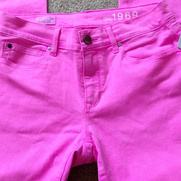 neon pink skinny jeans