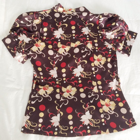 BCBG Floral Top - Picture 2 of 4