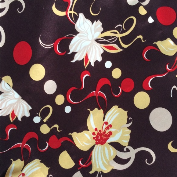 BCBG Floral Top - Picture 4 of 4