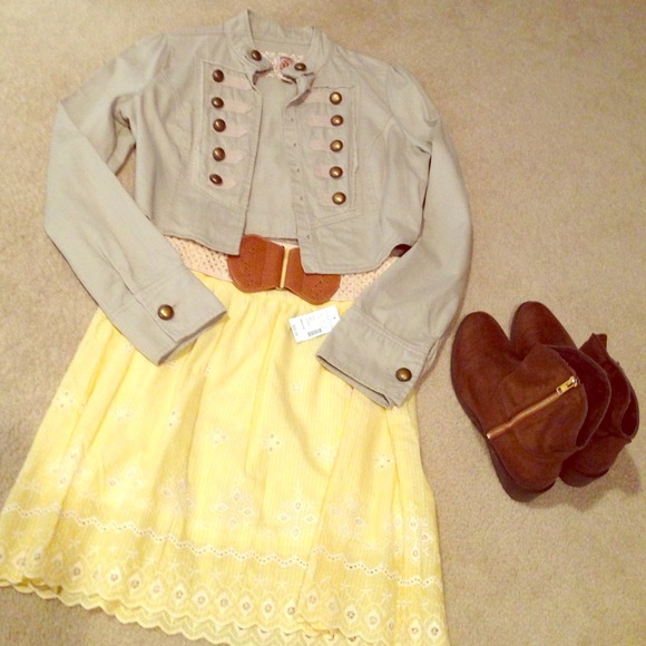Beautiful Yellow Eyelet Skirt