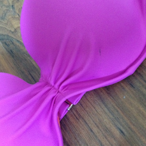 SOLD VS Bikini 💜💗 - Picture 3 of 4