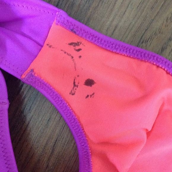 SOLD VS Bikini 💜💗 - Picture 4 of 4