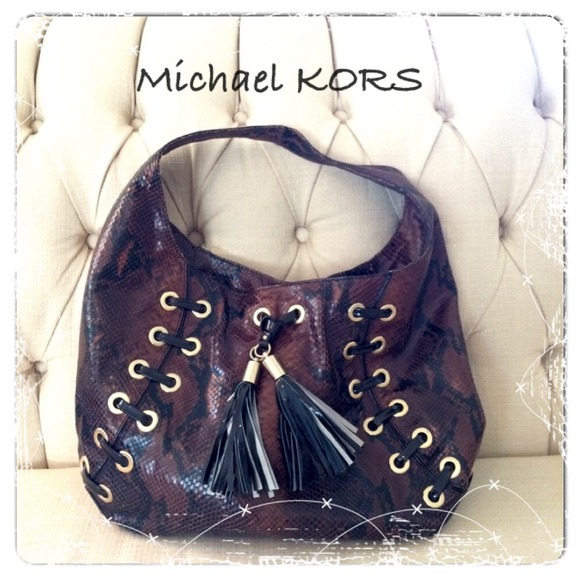 (SOLD)    Michael KORS      (SOLD)