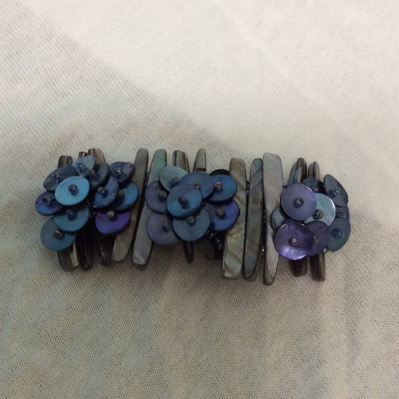 Blue decorative stretch bracelet