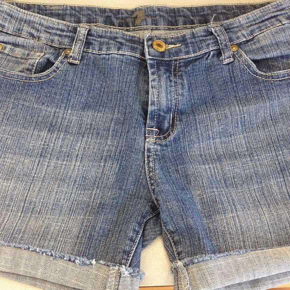 7 For all Mankind Shorts size 31