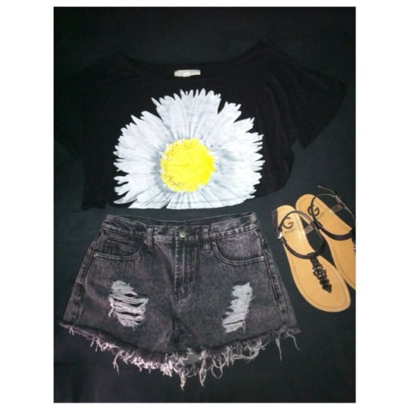 Daisy crop top🌻