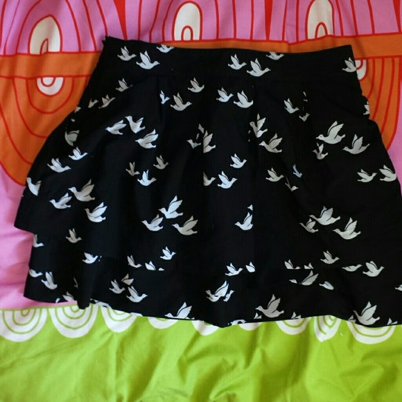 Forever 21 bird pattern skirt
