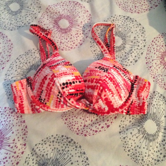 Swimsuit - Picture 3 of 3