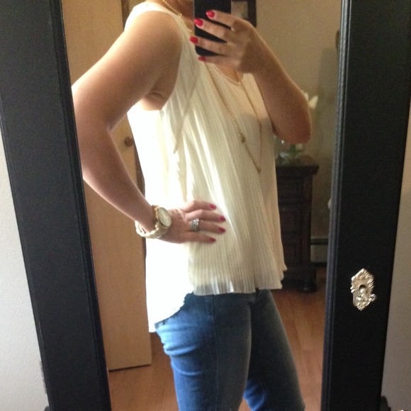 Sold ⭐️ Jessica Simpson top - Picture 4 of 4