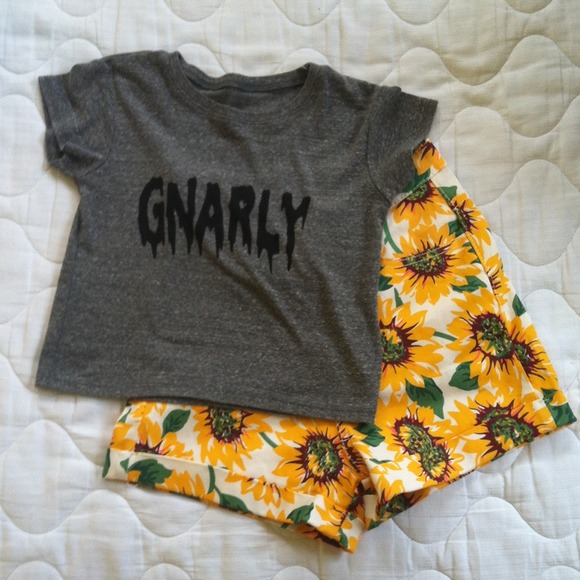 Gnarly Carolina Top NWOT