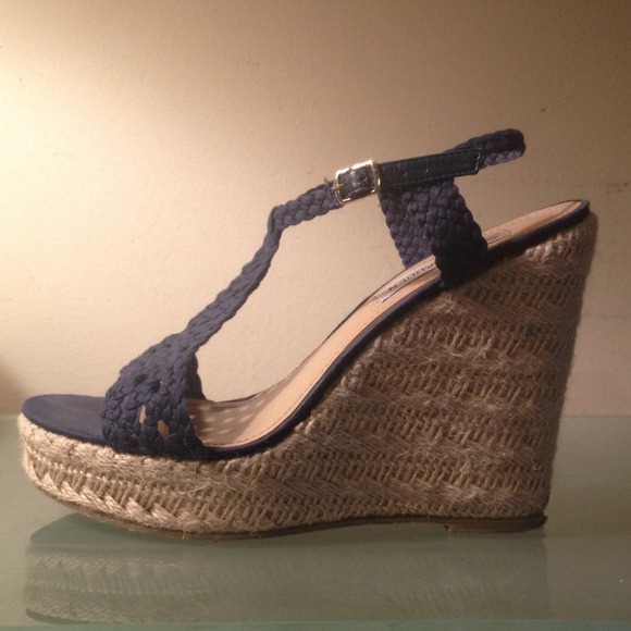 Steve Madden woven wedges