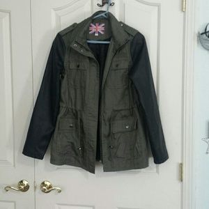 Leather sleeved cargo/utility army green jacket