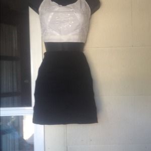 Cute black mini skirt