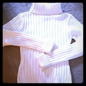 NWOT cream color turtleneck sweater