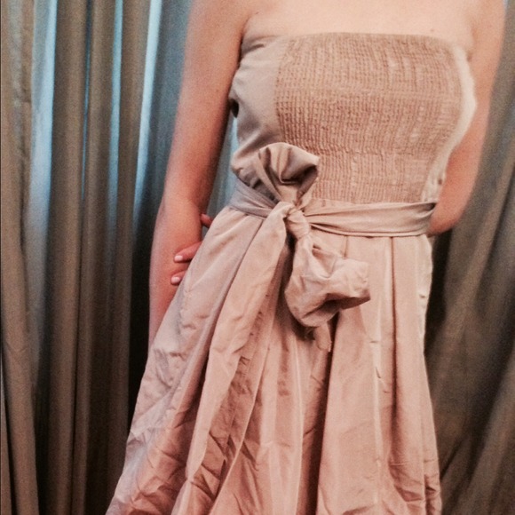 Dress 🎉SOLD🎉 - Picture 3 of 3