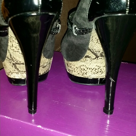 SOLD๐HP๐  ๐Paprika platform heels๐ - Picture 3 of 4